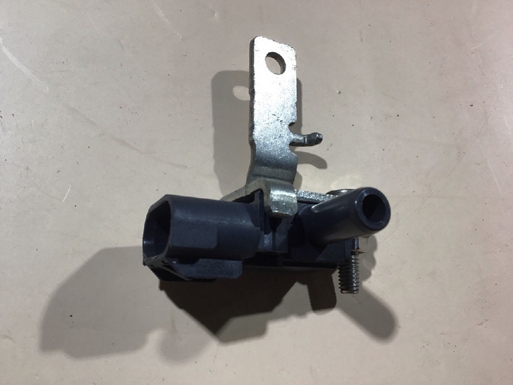 DPF Differential Exhaust Pressure Sensor photo 3
