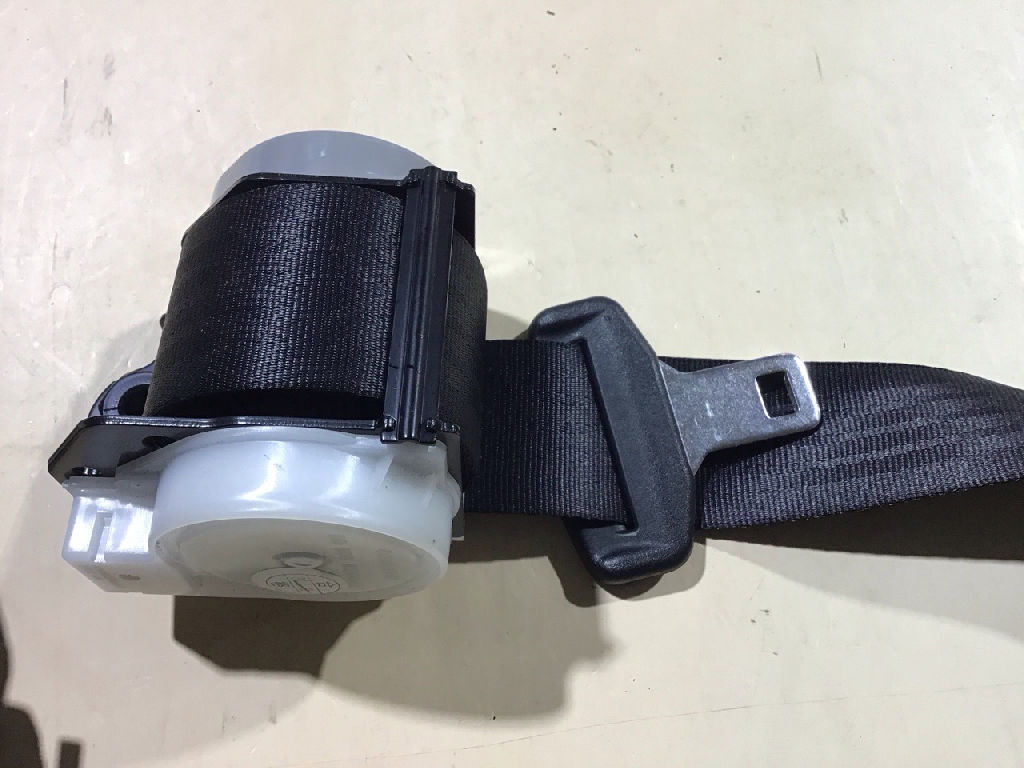 REAR SEAT BELT CENTRE photo 4