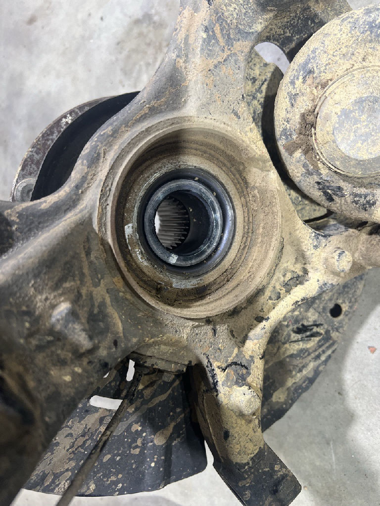 KNUCKLE - STUB AXLE with bearing and lower control arm RIGHT RHF photo 4
