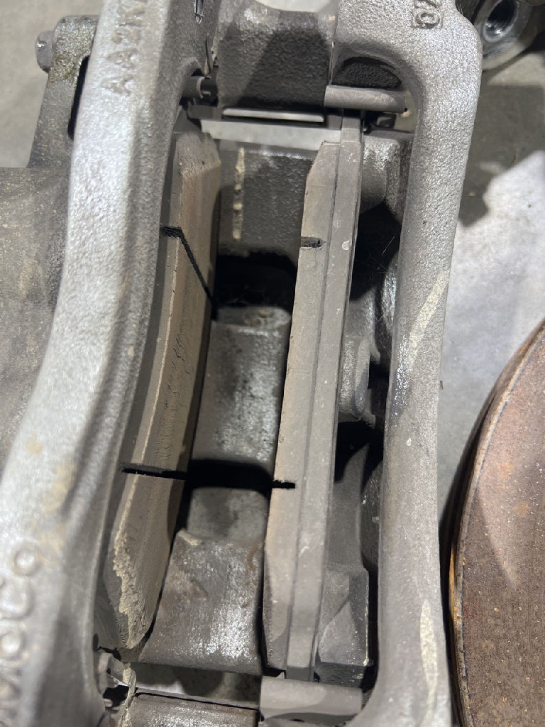 FRONT BRAKE ROTORS & CALIPERS photo 2