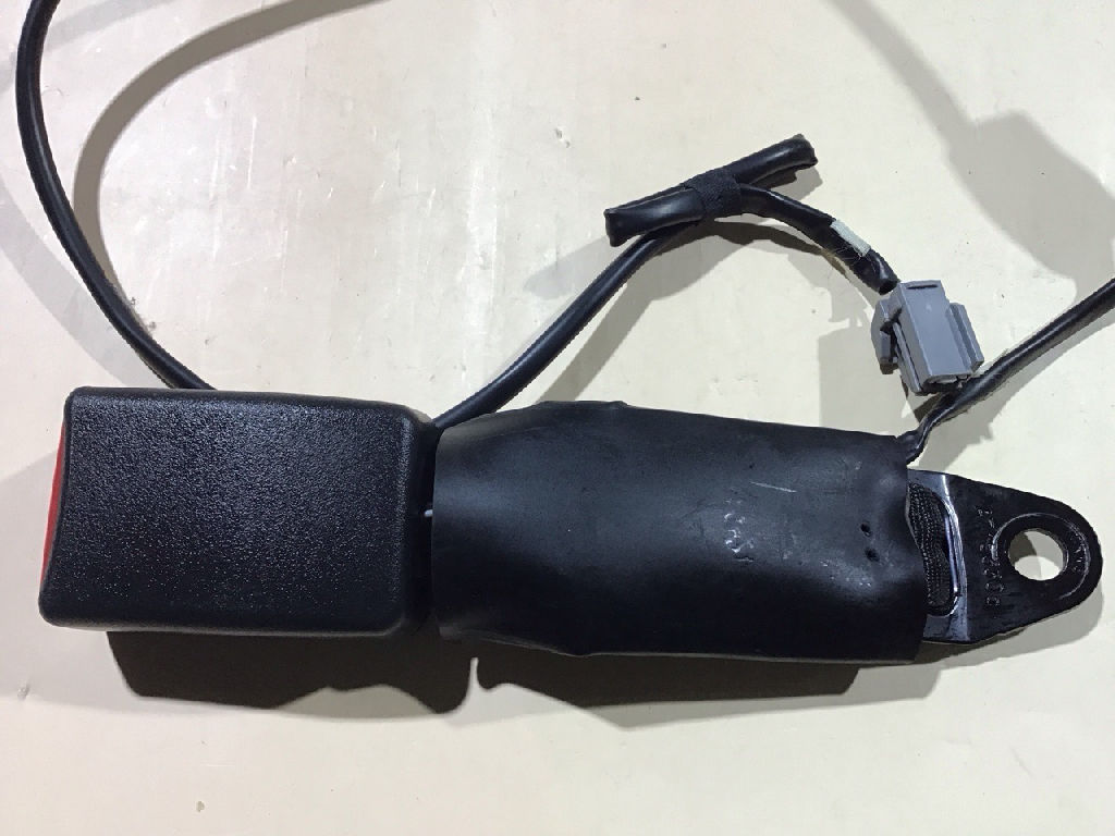 REAR SEAT BELT BUCKLE RHS & LHS, PX Space Cab Extra Cab photo 2