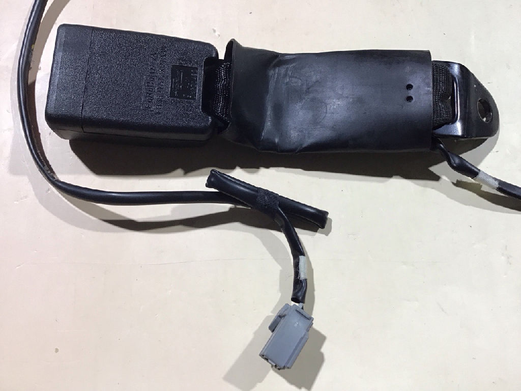 REAR SEAT BELT BUCKLE RHS & LHS, PX Space Cab Extra Cab photo 4