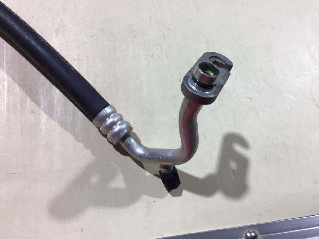 AIR CONDITIONING PIPE / LINE photo 3