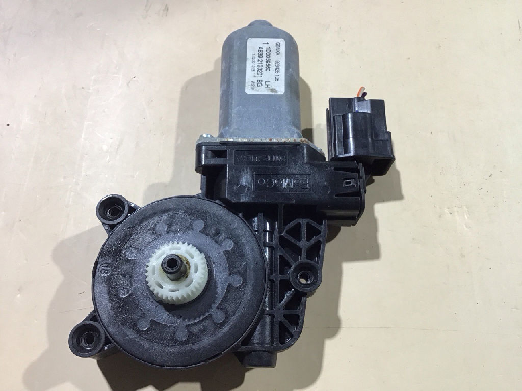 Electric Window Motor REG FRONT LEFT LHF photo 4