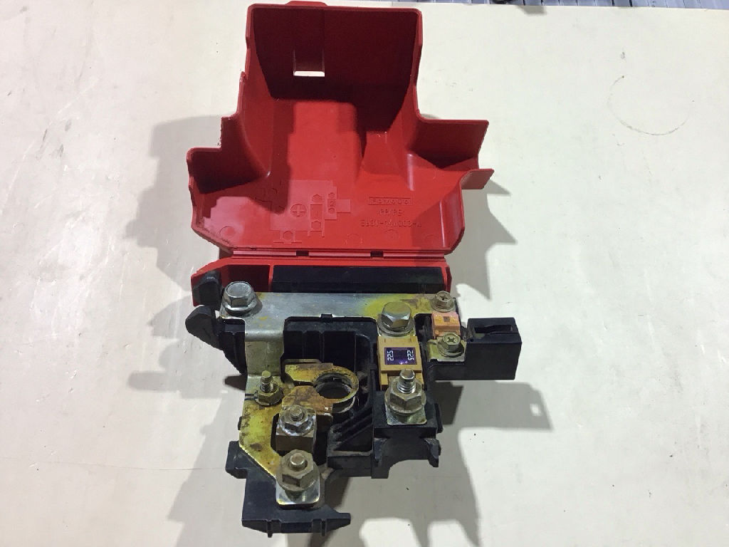 Fuse Holder Circuit Breaker Assembly photo 5