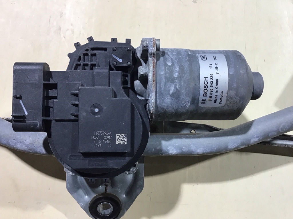 WIPER MOTOR WITH LINKAGE photo 3