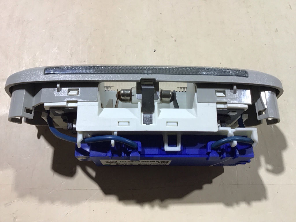 Interior Front Roof Reading Light photo 4