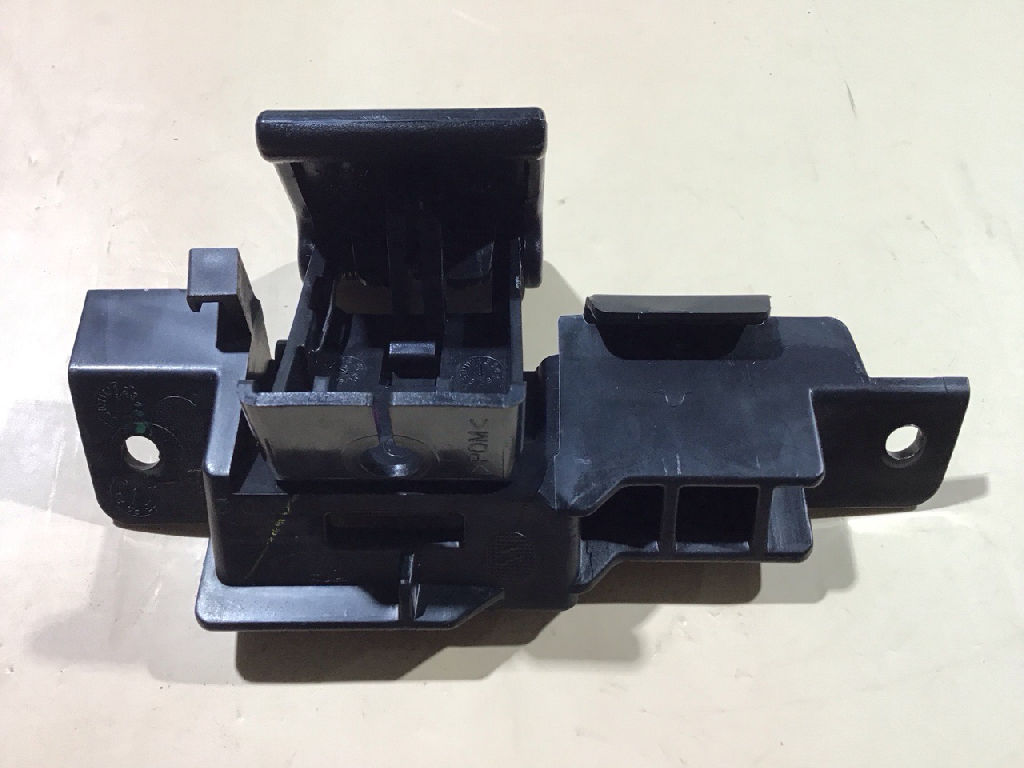 Bonnet lock release photo 3