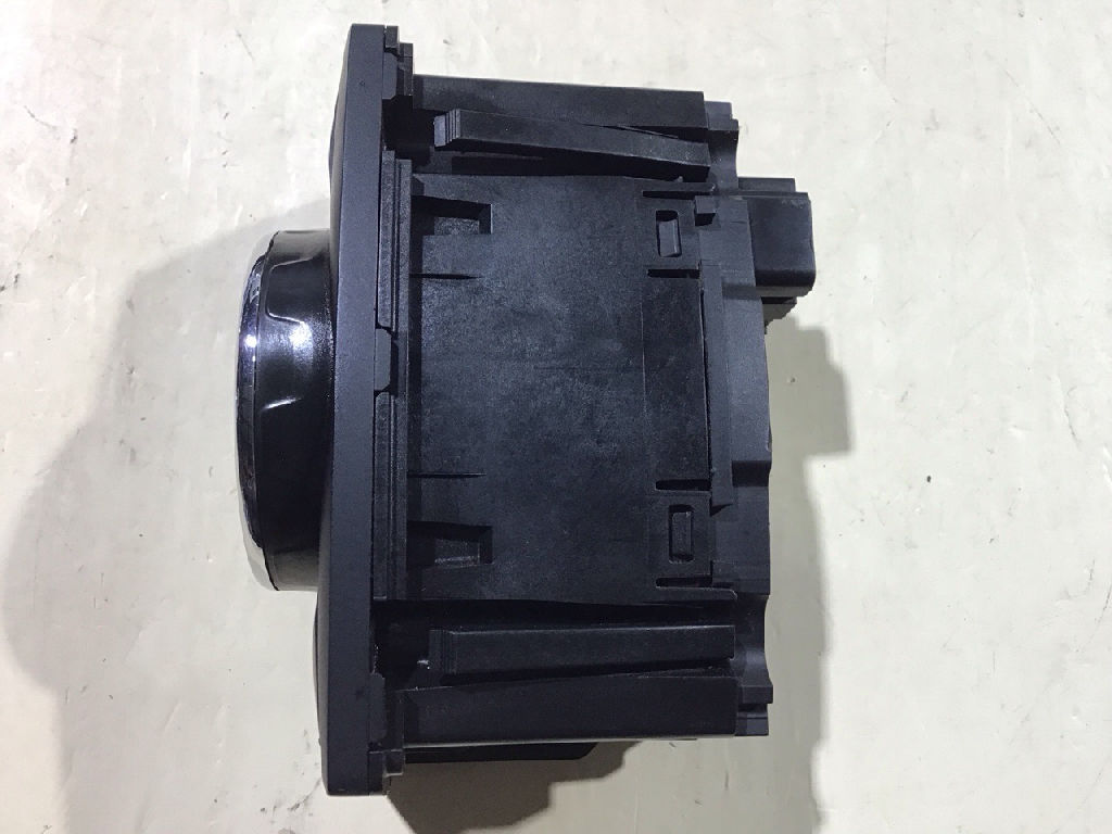 Headlight Switch photo 3