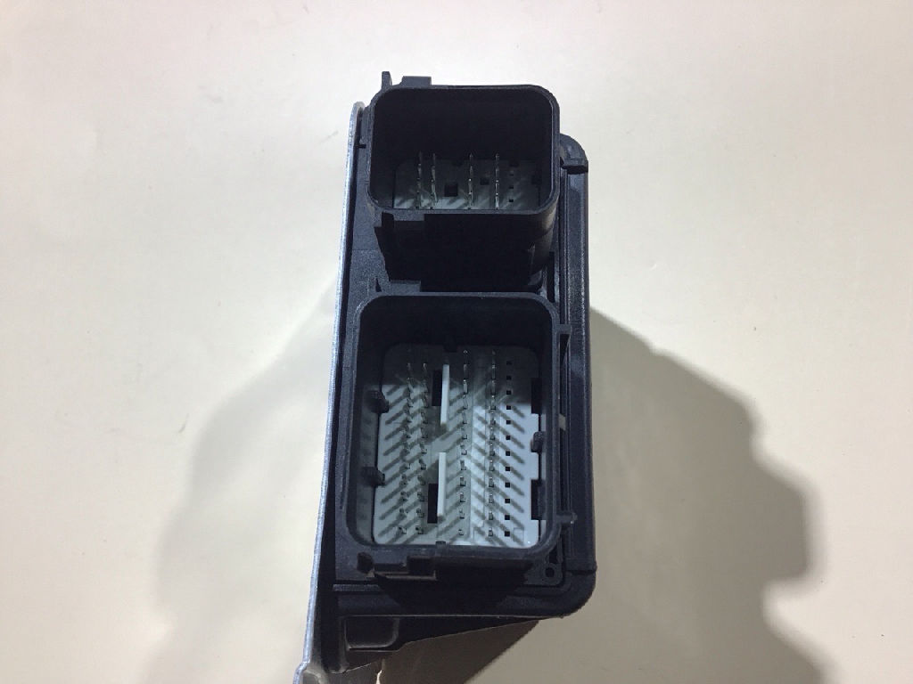 Restraint Control Module RCM photo 3