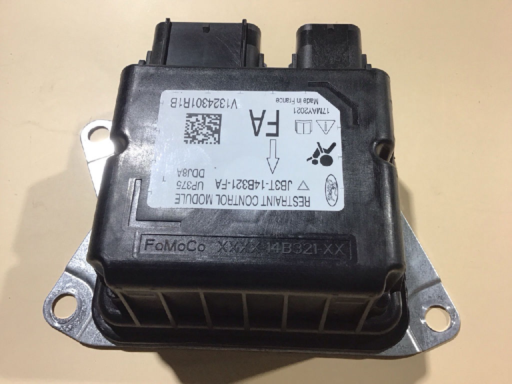 Restraint Control Module RCM photo 5