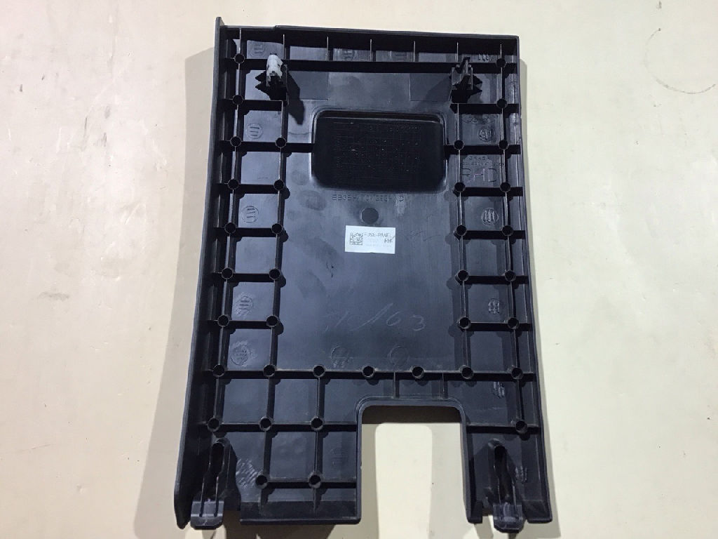 INTERIOR FUSE PANEL photo 2