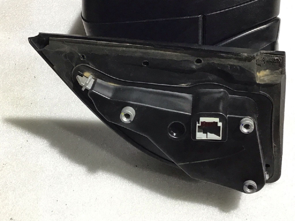 XLS DOOR MIRROR RHS photo 3