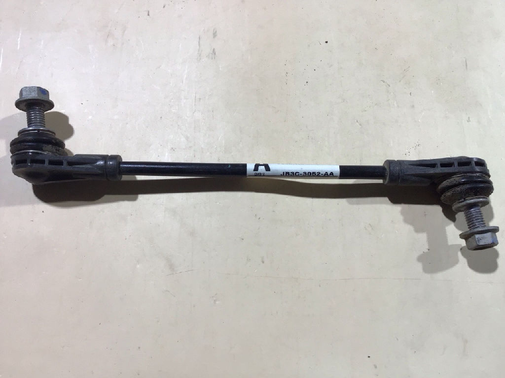 FRONT SWAY BAR LINKAGE photo 2