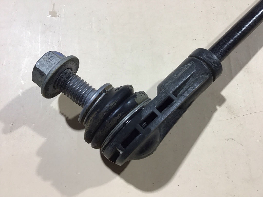 FRONT SWAY BAR LINKAGE photo 3