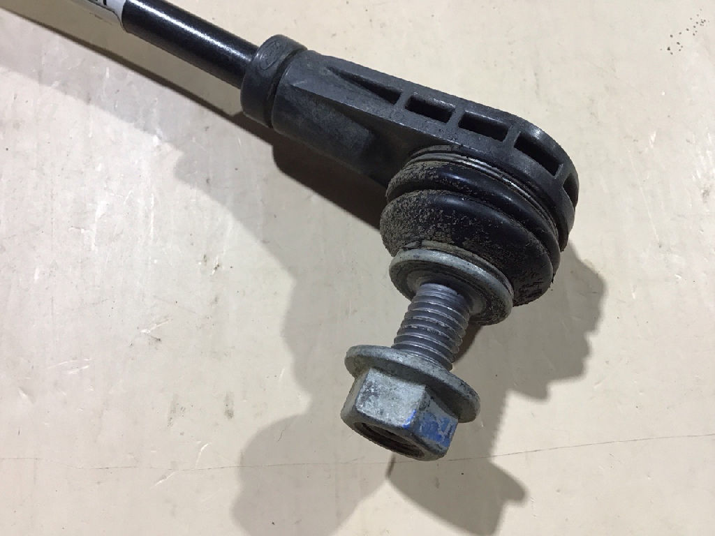 FRONT SWAY BAR LINKAGE photo 4