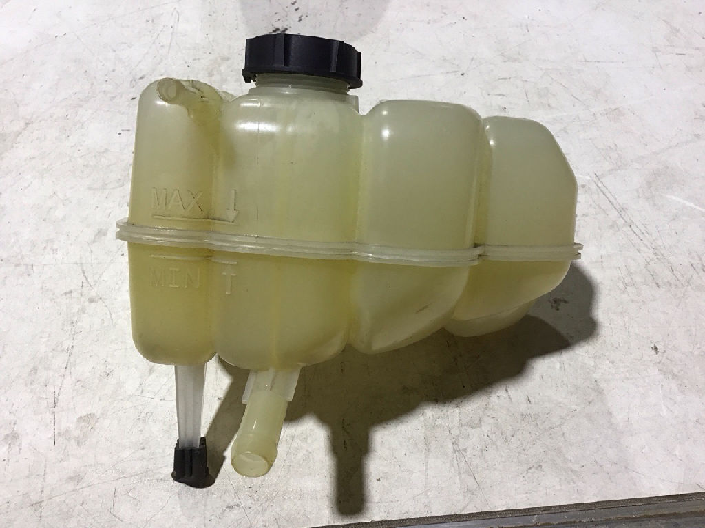 Coolant Reservoir Bottle With Cap photo 2