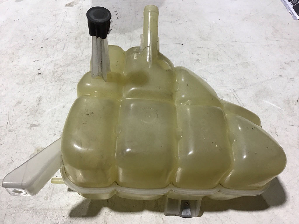 Coolant Reservoir Bottle With Cap photo 4