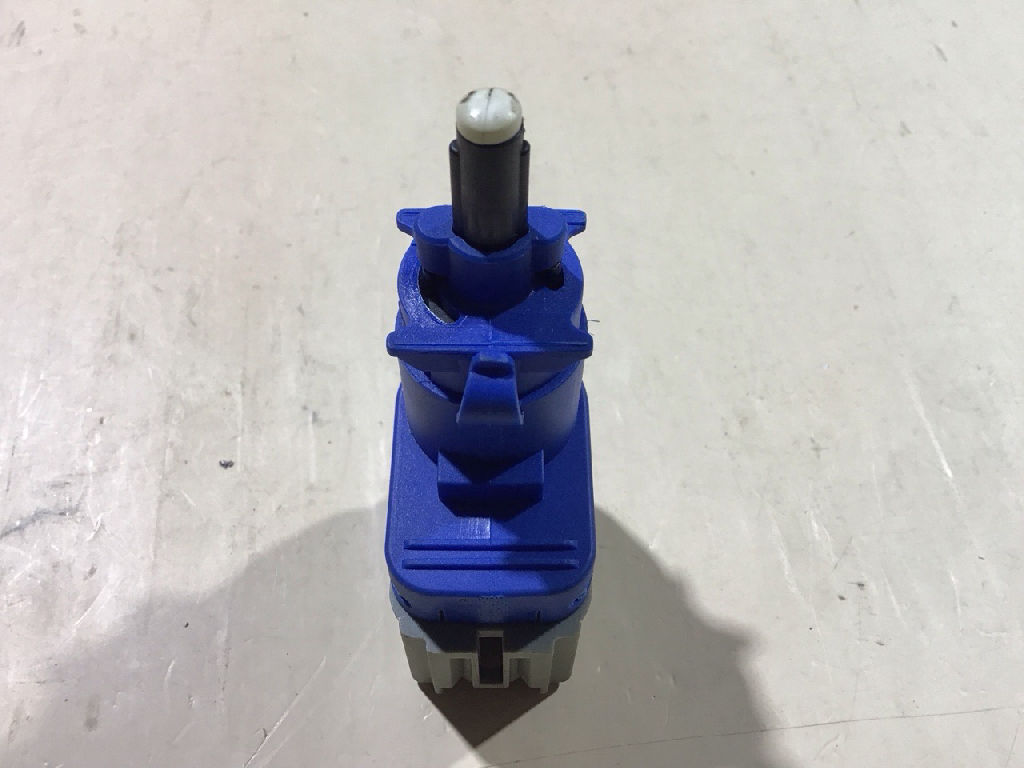 Brake Light Switch photo 4