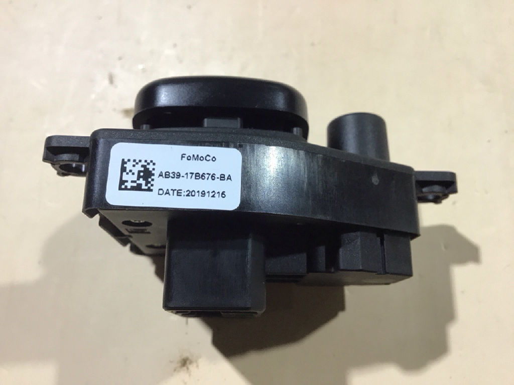 Mirror Control Switch photo 2