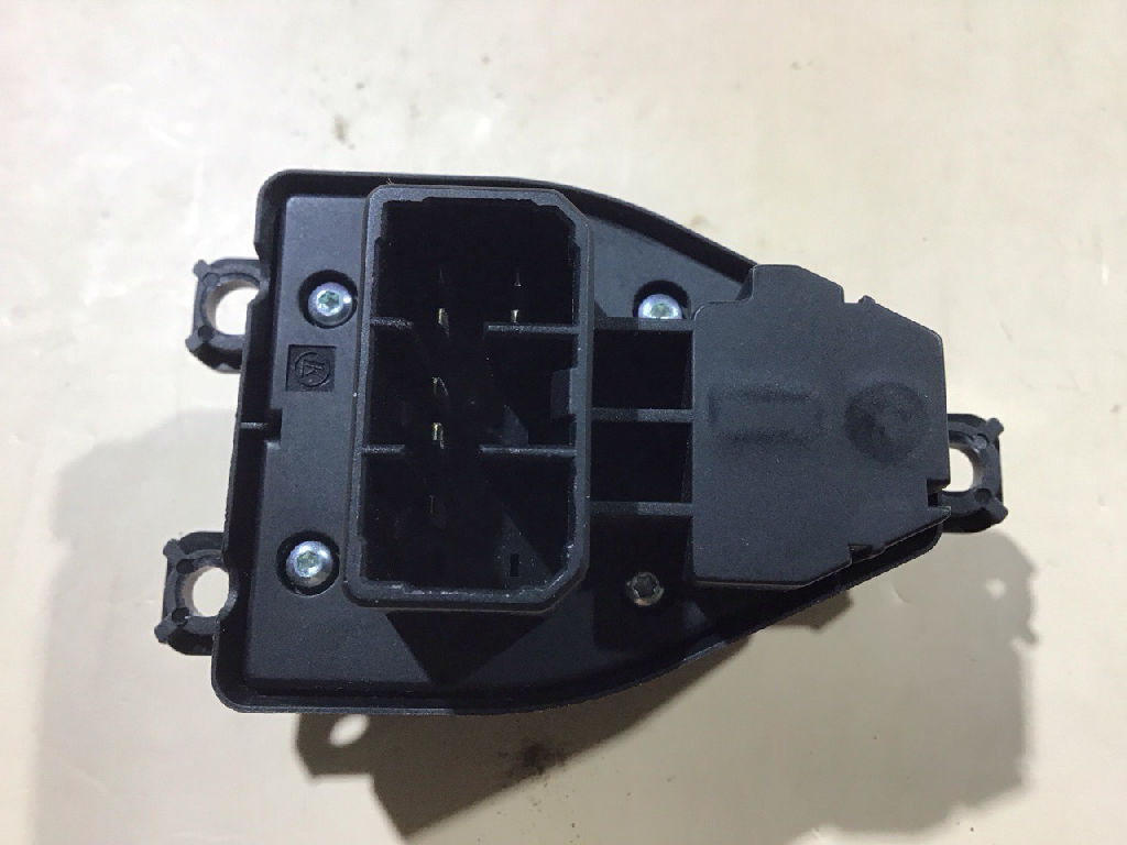 Mirror Control Switch photo 3
