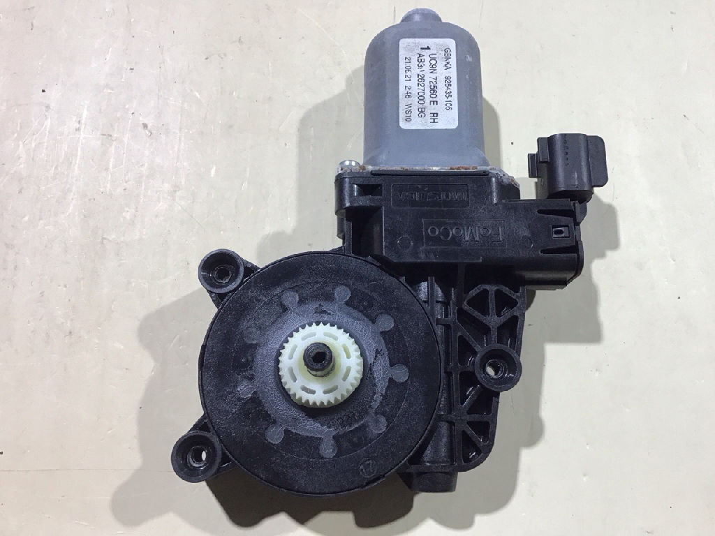 Electric Window Motor REG REAR RIGHT RHR photo 2