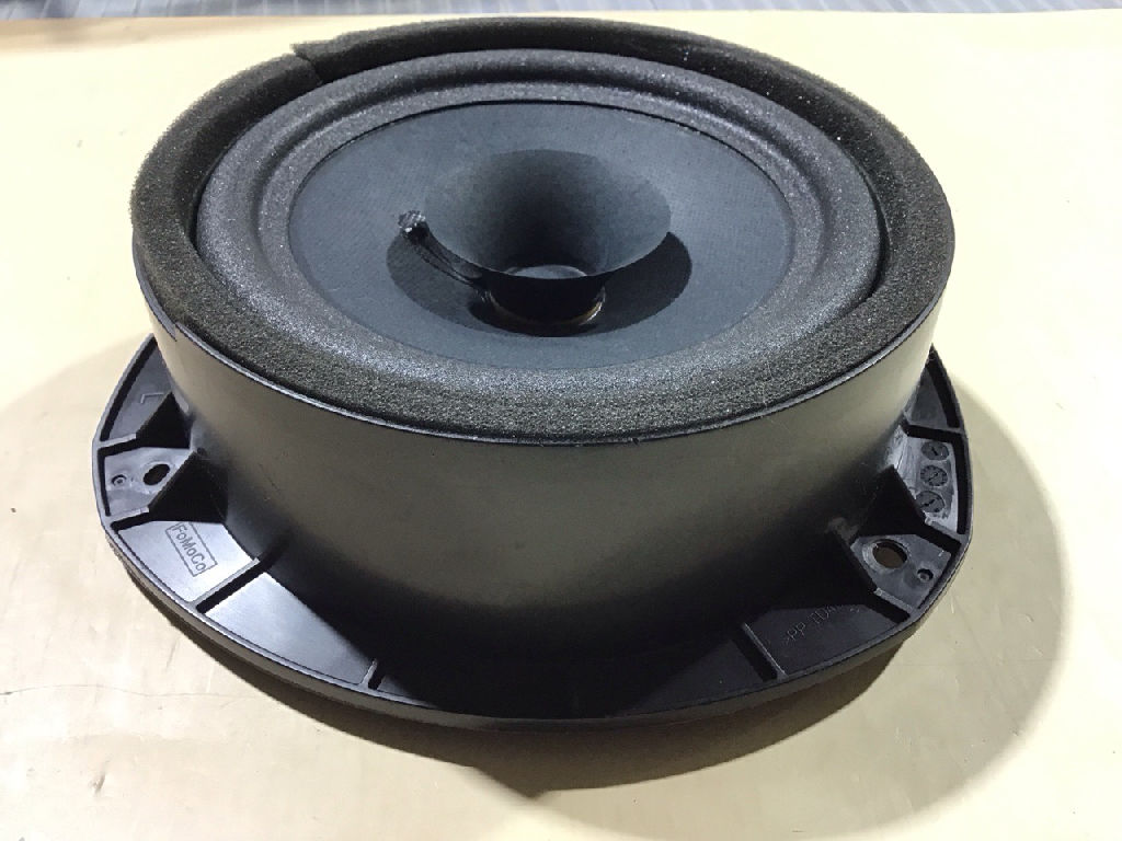 SPEAKER REAR LEFT DOOR photo 5