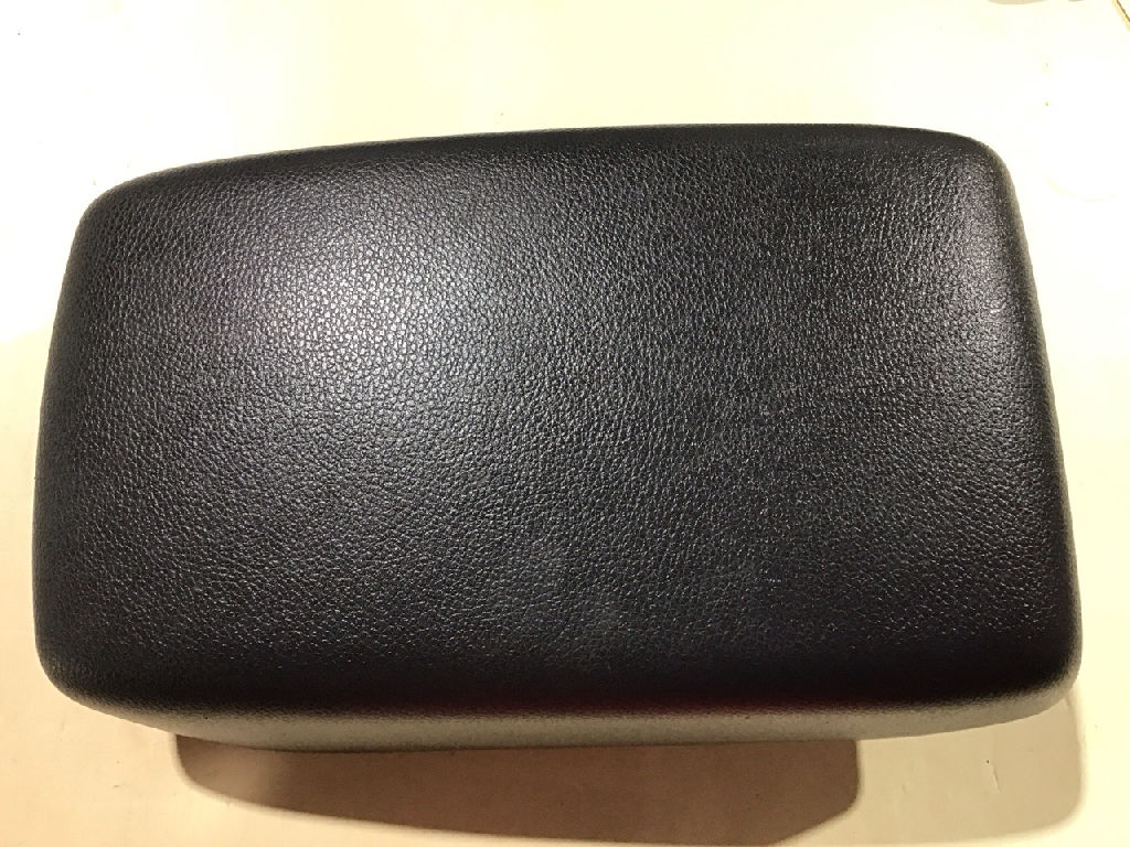 PX SERIES XLS CENTRE CONSOLE LID ONLY, BLACK