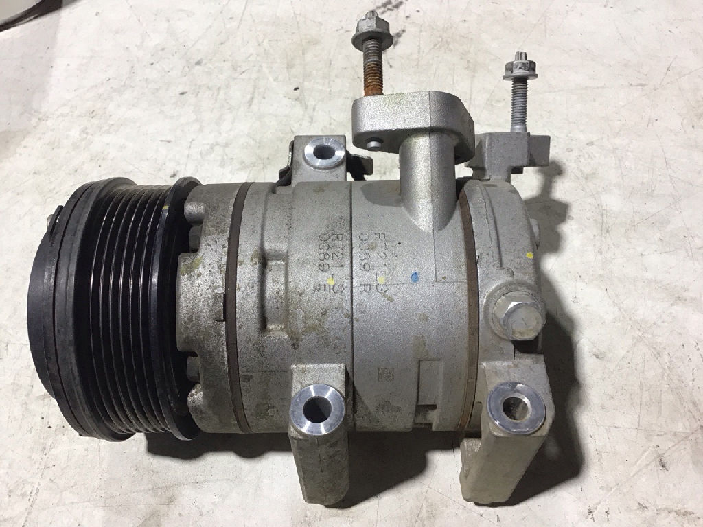 Air Conditioning Compressor photo 2