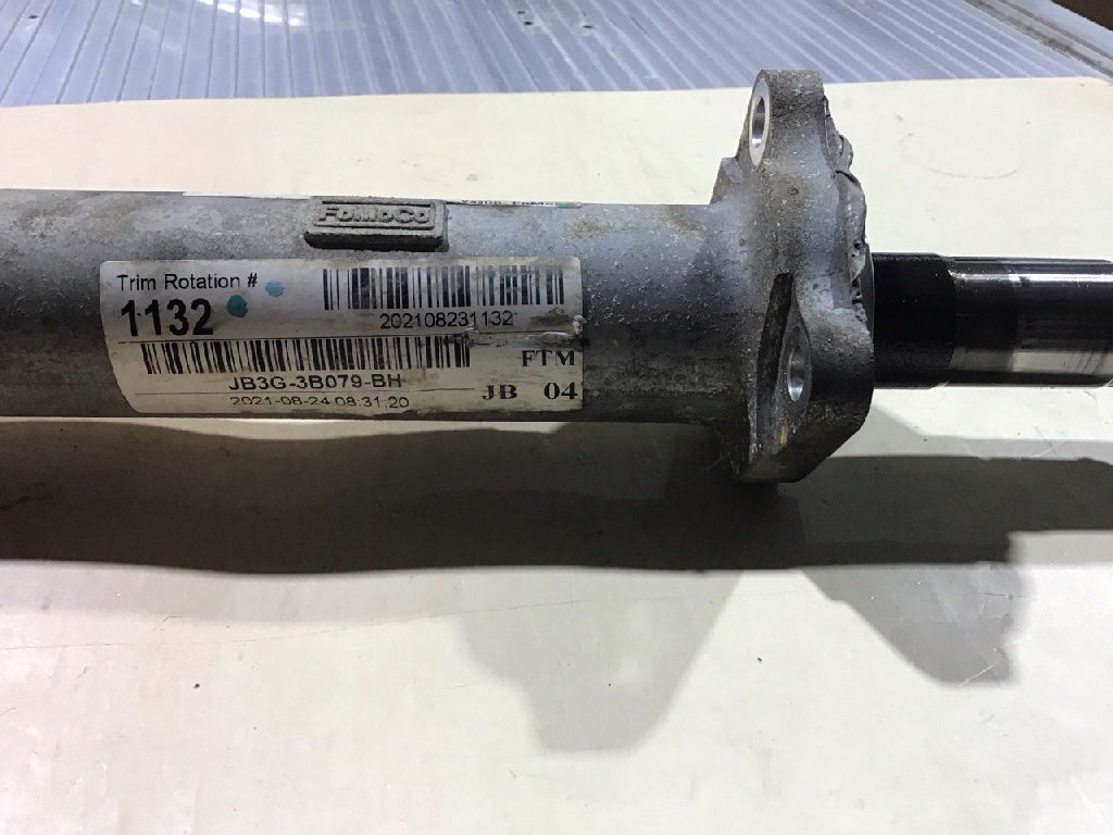 Front Axle Housing and Axle photo 5