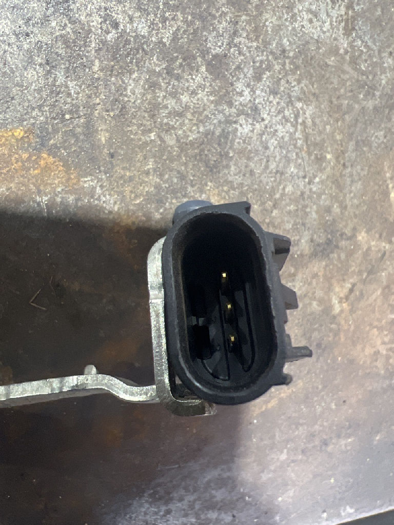 DPF Differential Exhaust Pressure Sensor photo 3