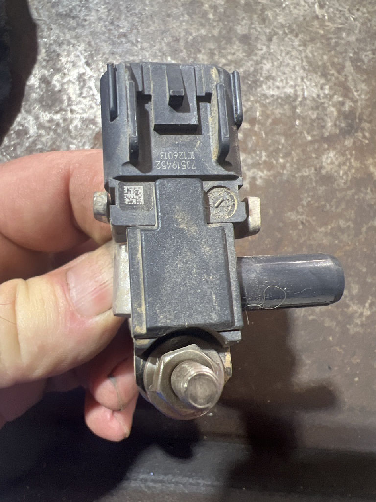 DPF Differential Exhaust Pressure Sensor photo 4