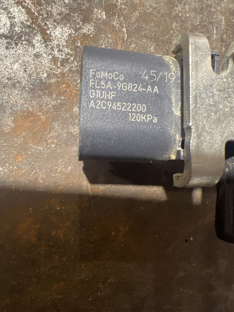 DPF Differential Exhaust Pressure Sensor photo 5