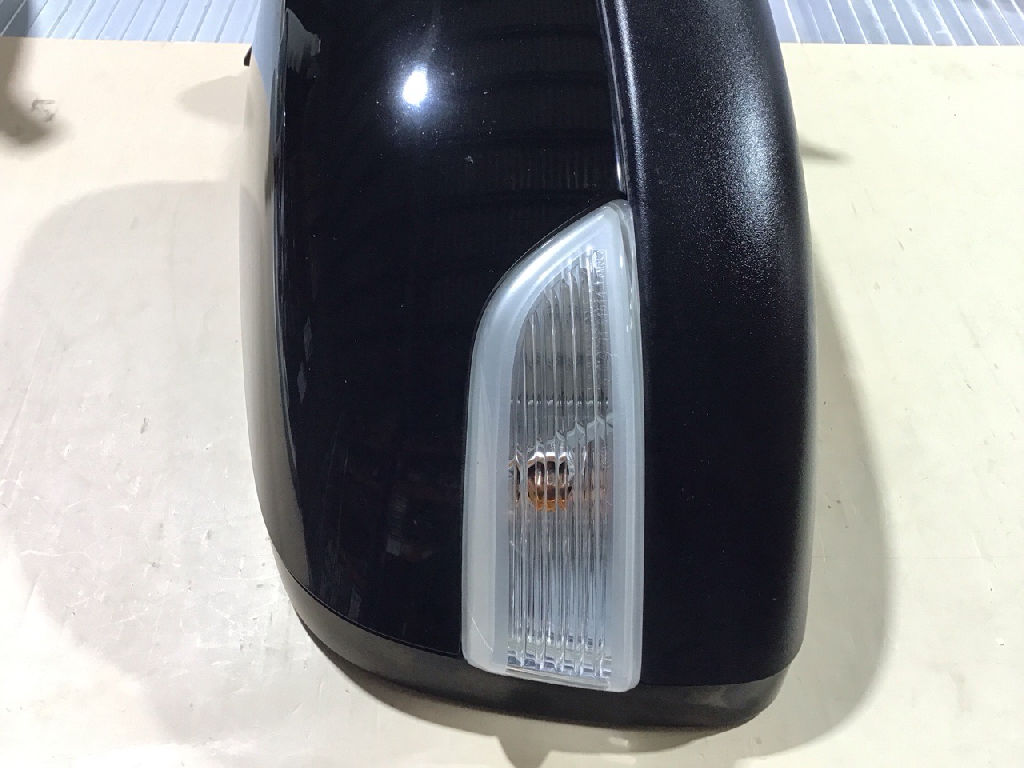 FX4 DOOR MIRROR RHS photo 2