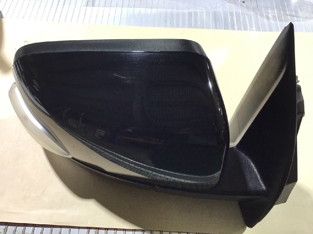 FX4 DOOR MIRROR RHS photo 5