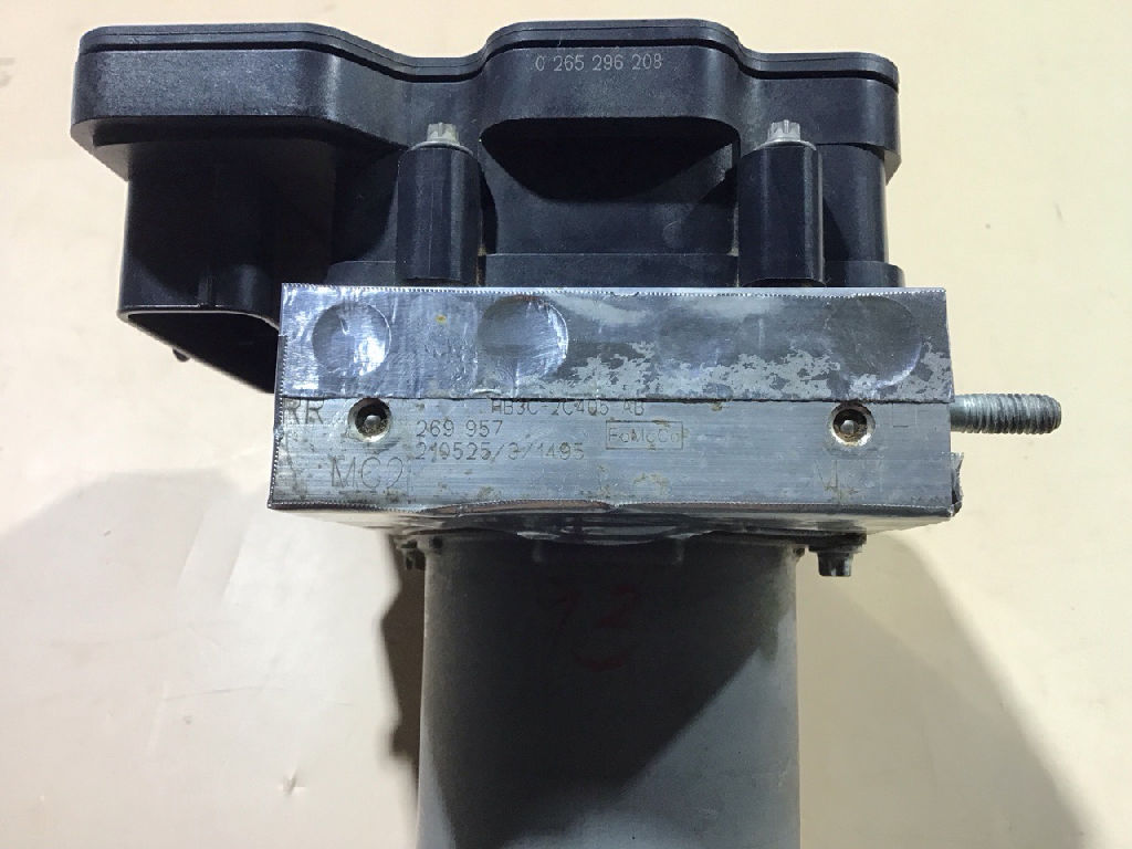 ABS PUMP / MODULATOR PX photo 3