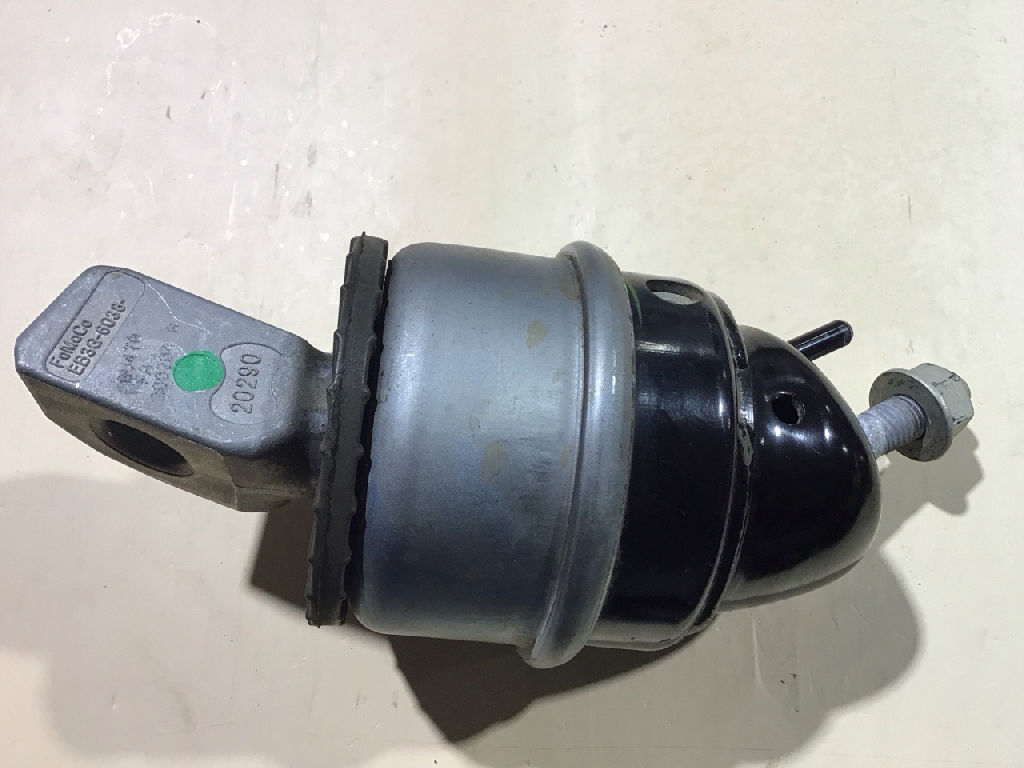 Engine Mount RHS PX2, PX3, 3.2L photo 2