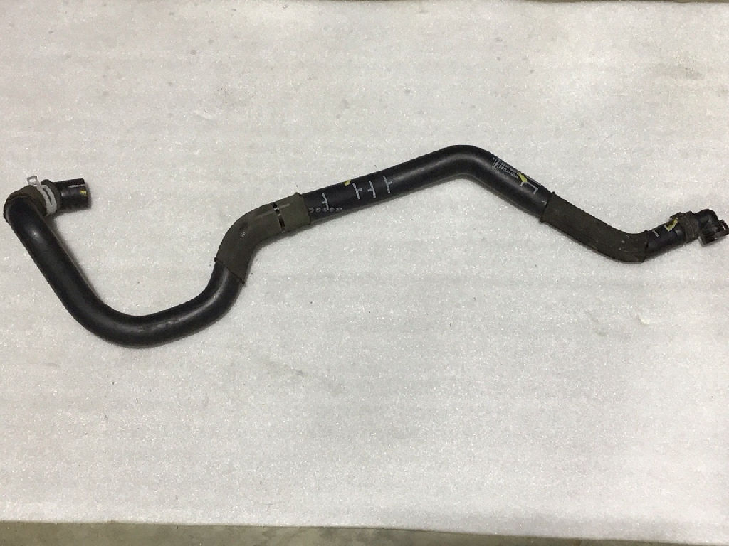 ENGINE VENT HOSE ASSY photo 2