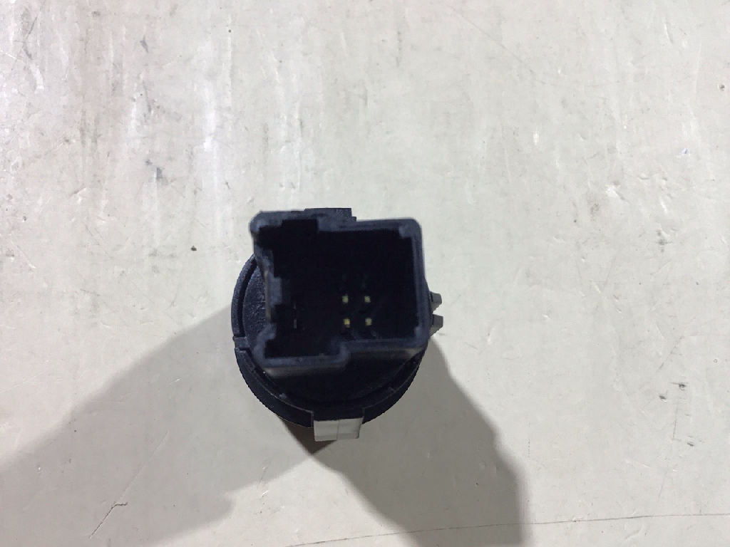 ENGINE START STOP BUTTON photo 4