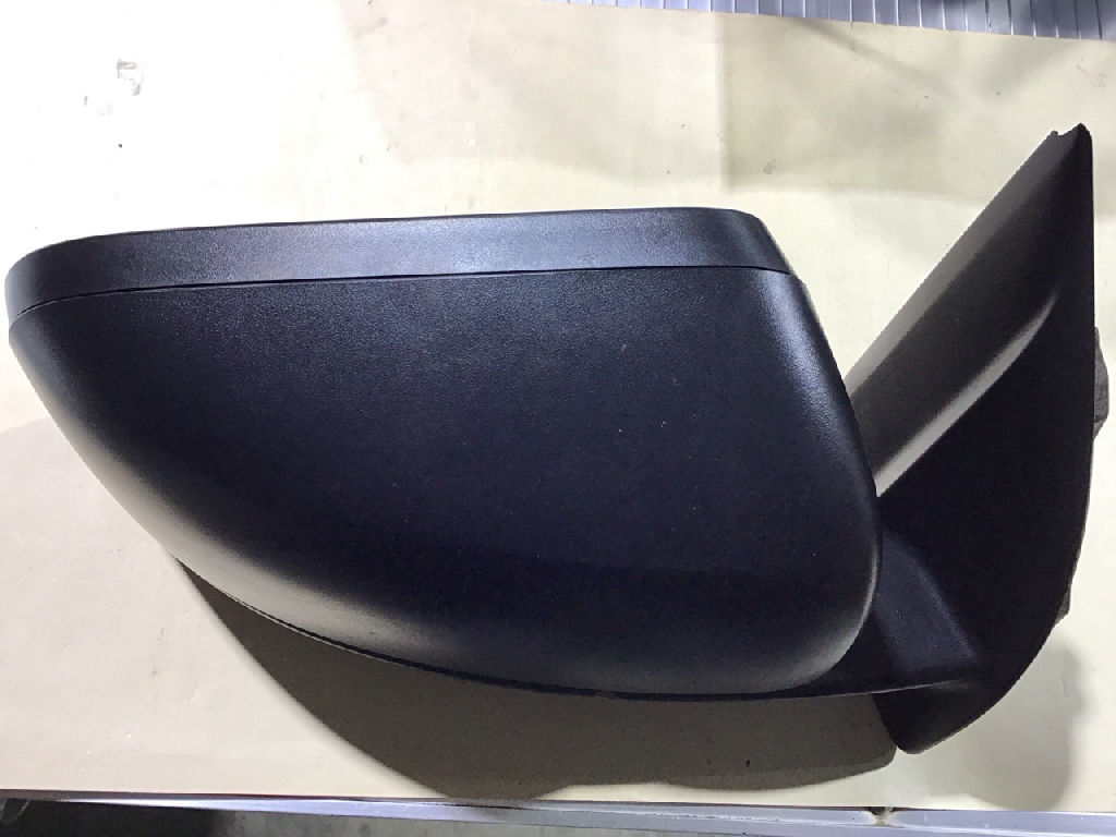 XLS DOOR MIRROR RHS photo 2