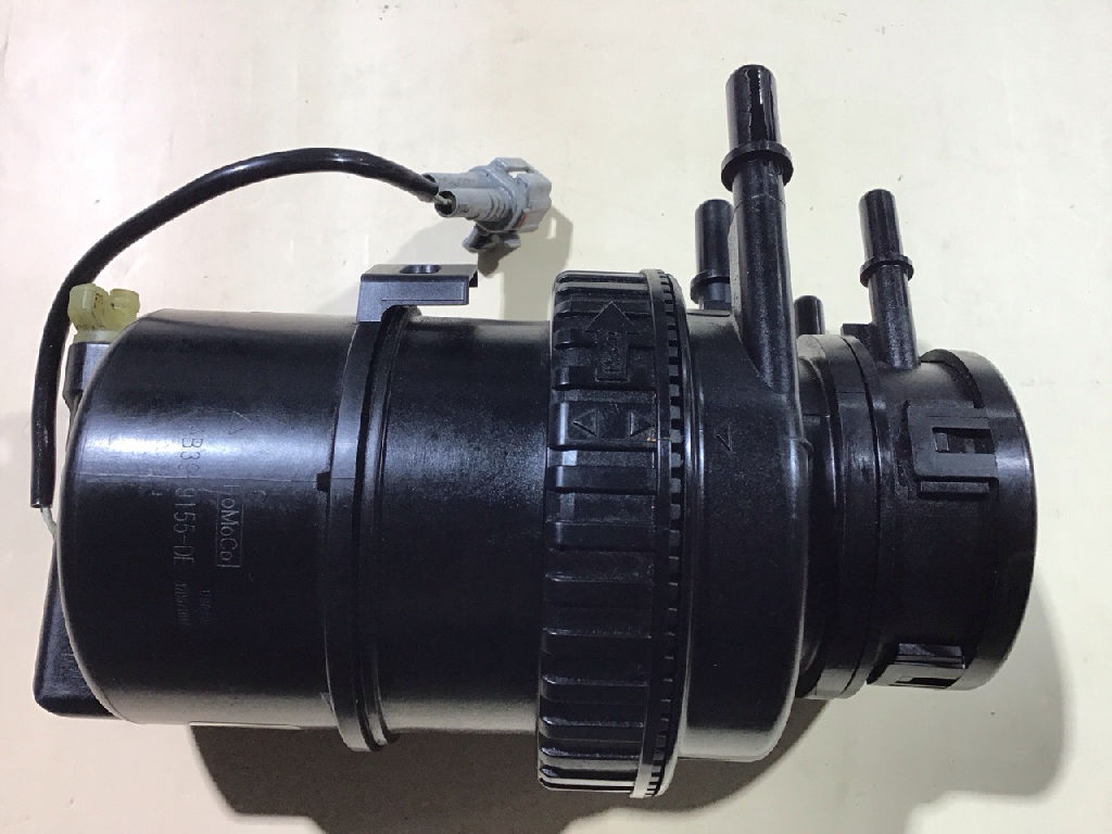 DIESEL FUEL FILTER ASSEMBLY