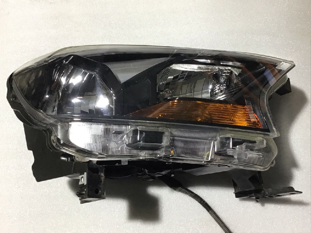 Headlight RHS XLS