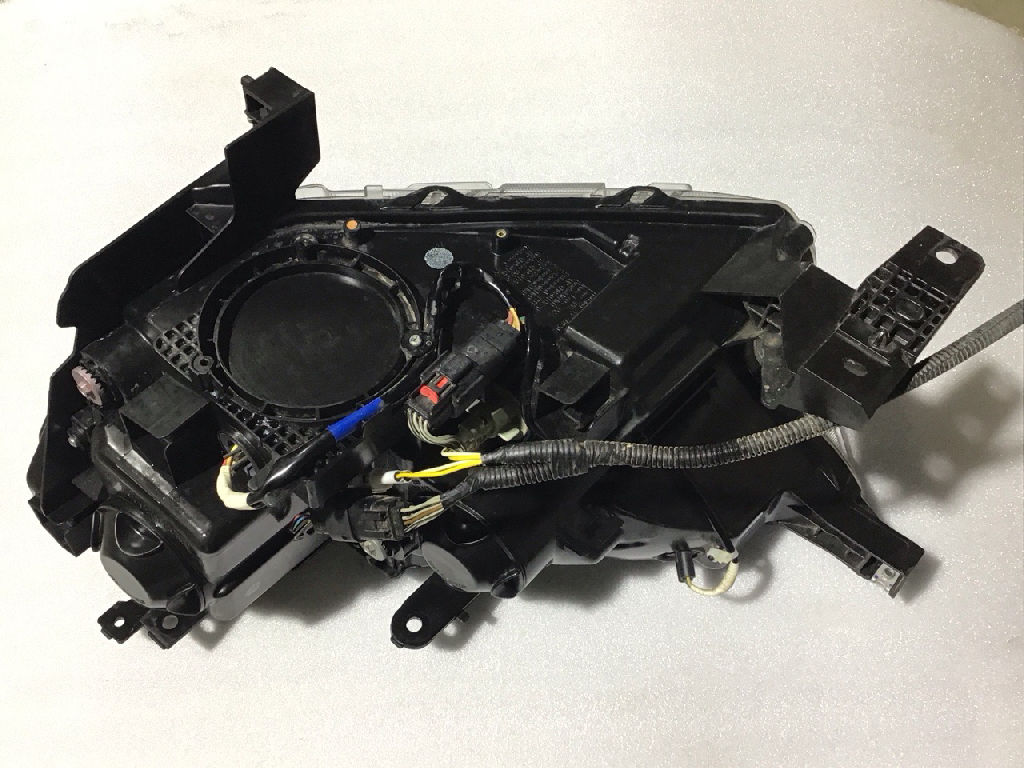 Headlight RHS XLS photo 4