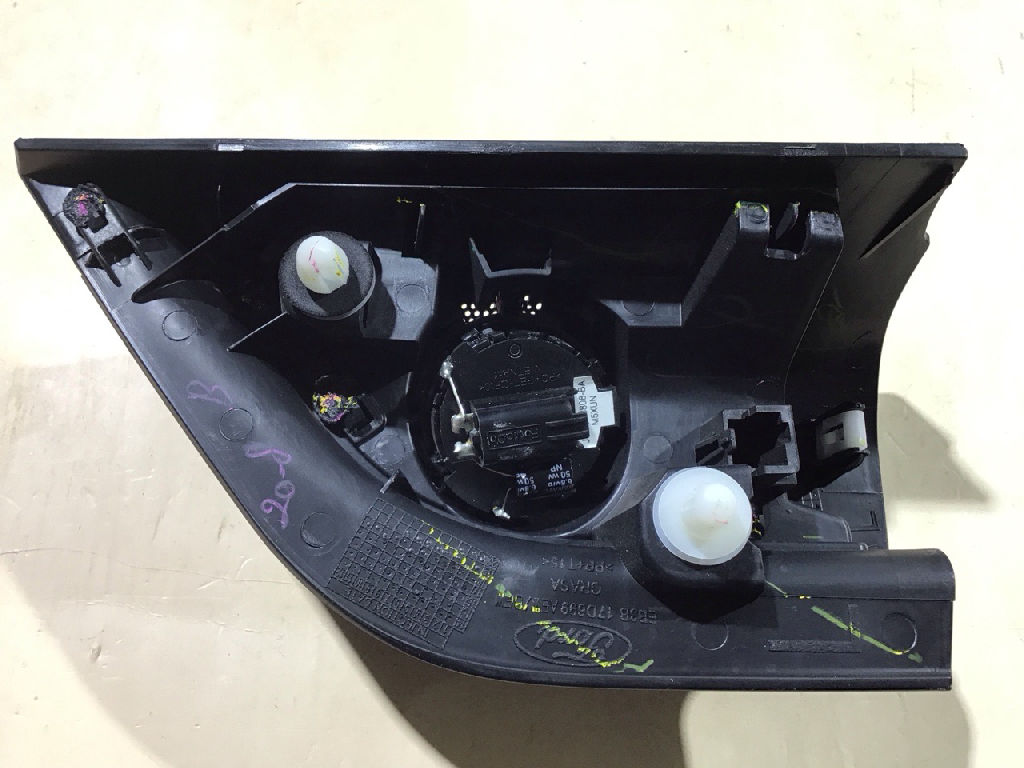SPEAKER COVER PLUG DOOR LHS photo 3