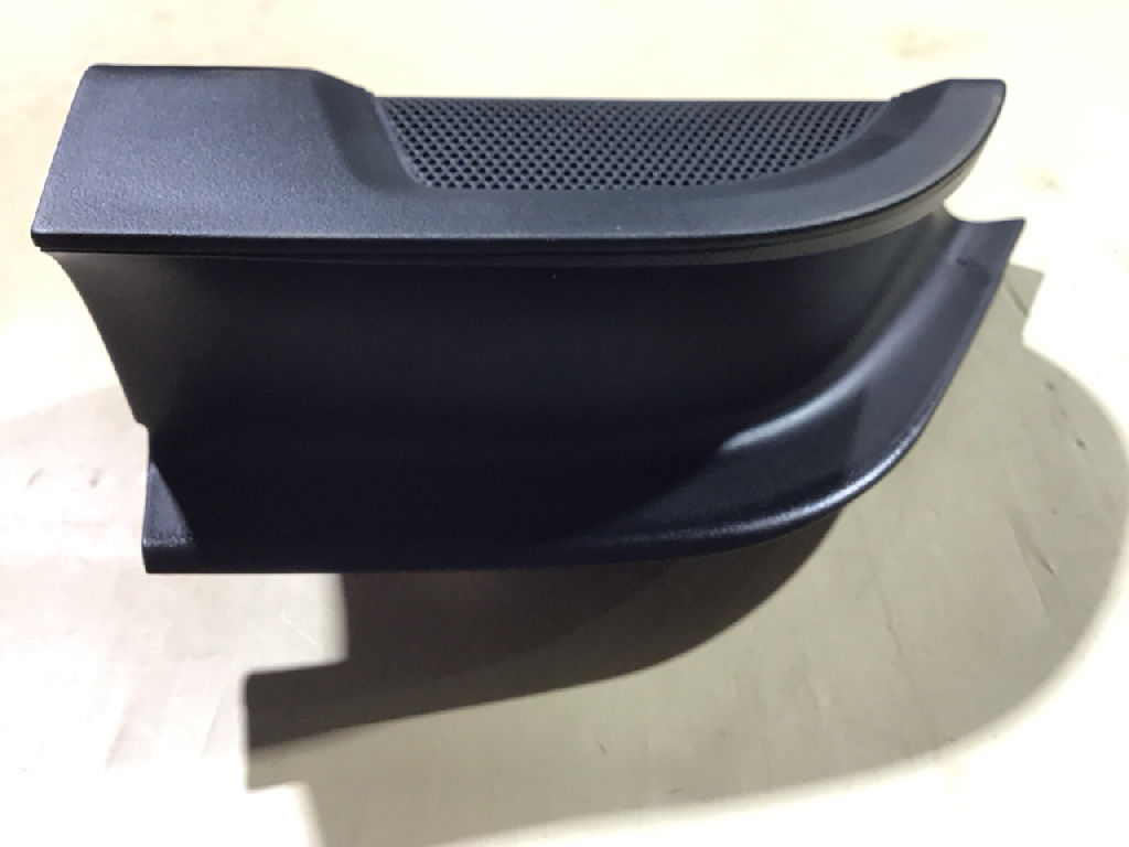 SPEAKER COVER PLUG DOOR LHS photo 4