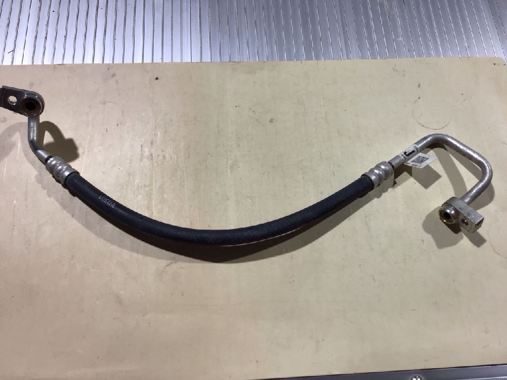 AIR CONDITIONING PIPE / LINE