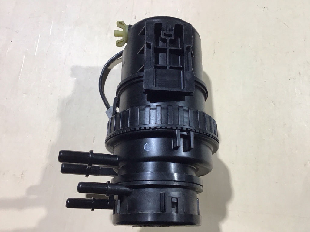 DIESEL FUEL FILTER ASSEMBLY photo 2