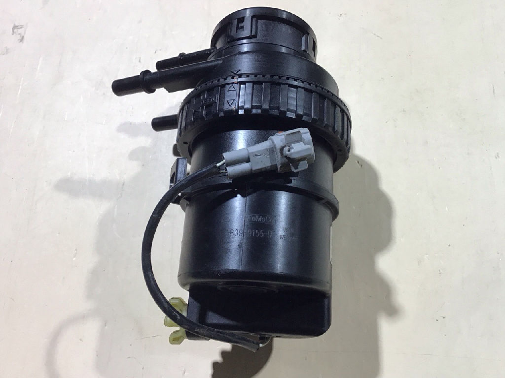 DIESEL FUEL FILTER ASSEMBLY photo 3