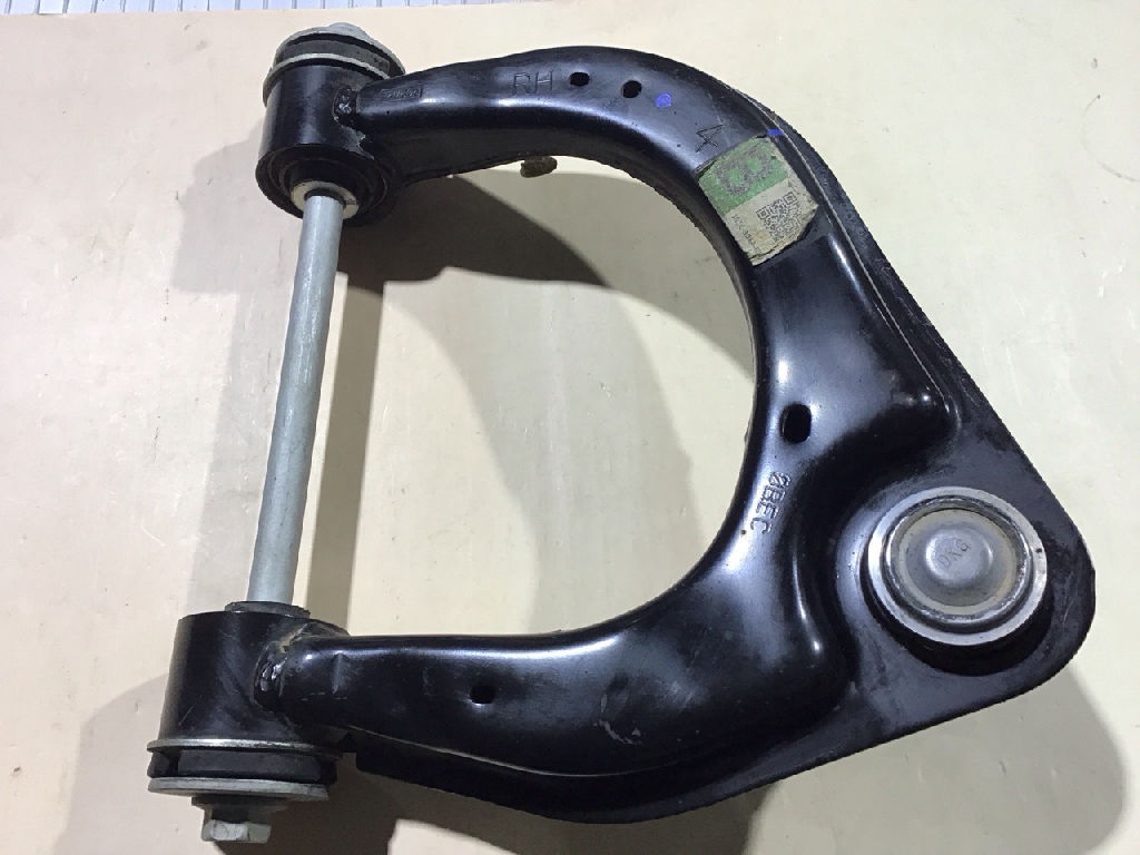 RIGHT FRONT UPPER CONTROL ARM photo 2