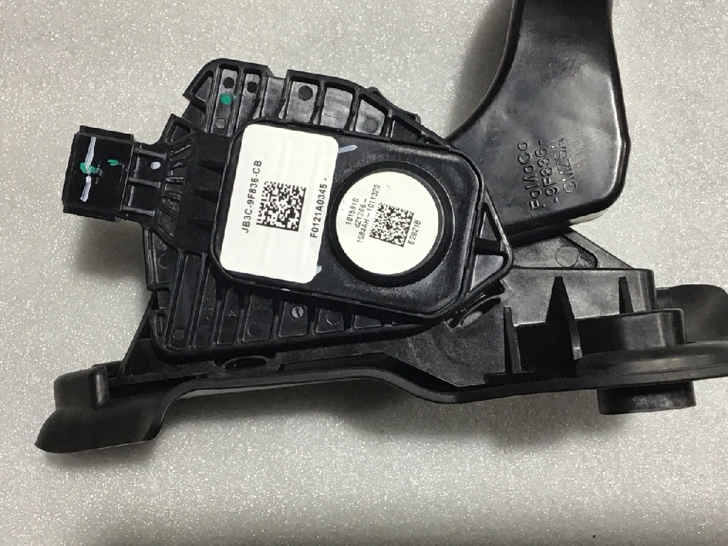 Accelerator Pedal photo 3